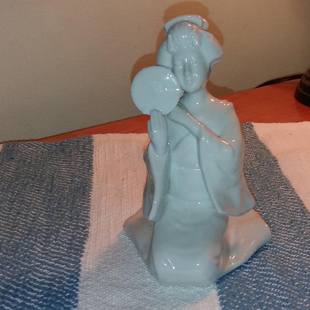 Fitz & Floyd ceramic statue